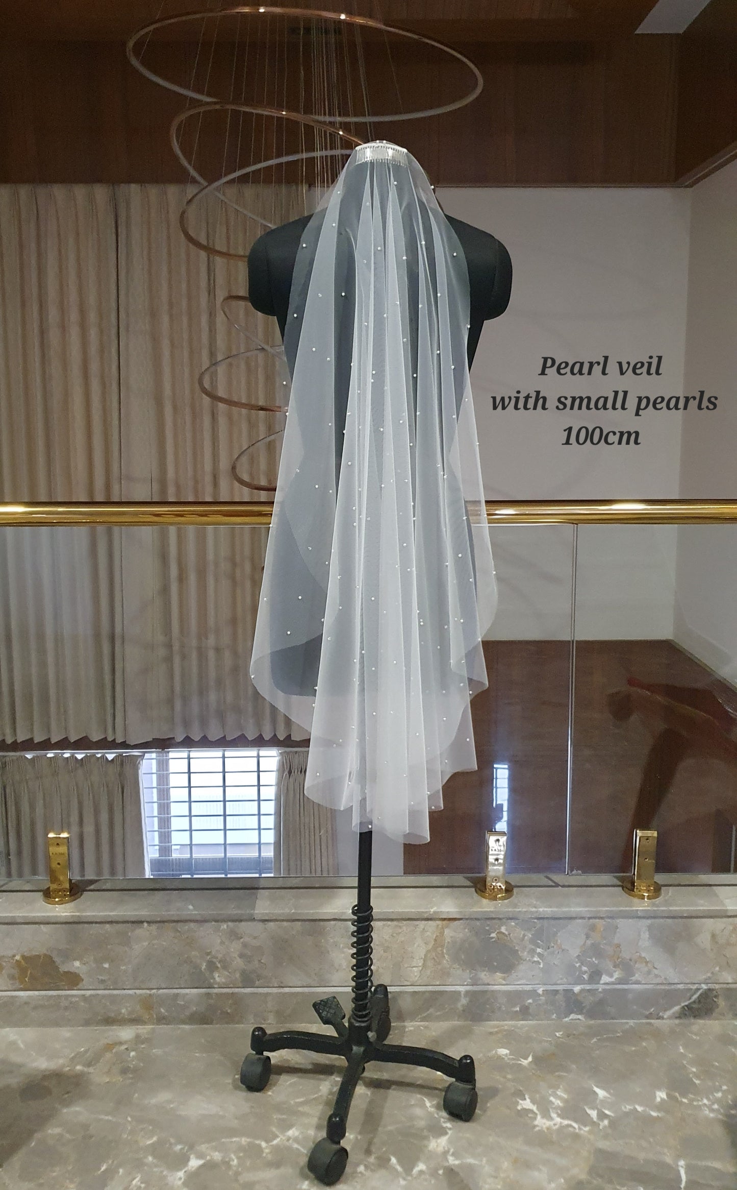 Pearl veil with small pearls